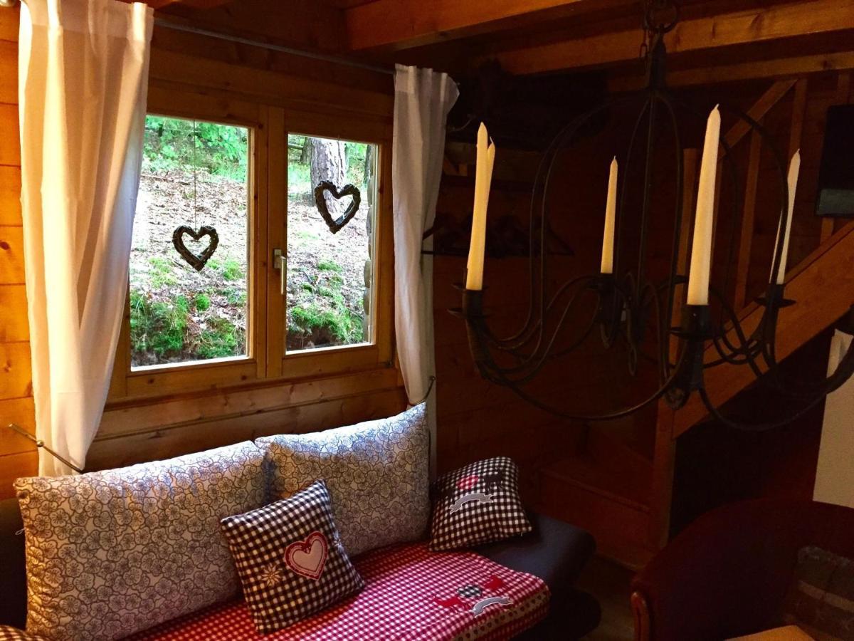 Cosy Chalet With Private Sauna In Bousseviller 객실 사진